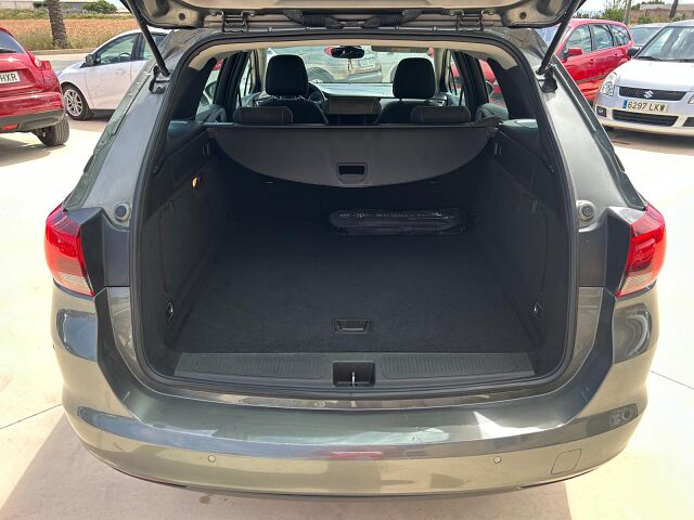 OPEL ASTRA SELECTIVE ESTATE 1.4 SIDI AUTO SPANISH LHD IN SPAIN 109000 MILES 2019